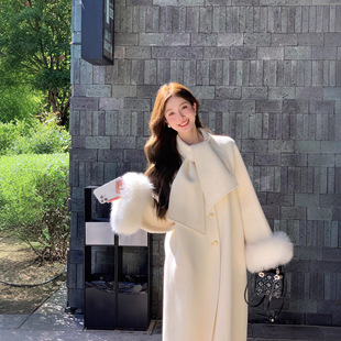 月光芭蕾25秋冬新款 口温柔千金羊毛呢外套 双面羊毛大衣女狐狸毛袖