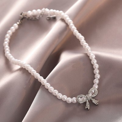 Xia Xin design senspe temperament pearl bow necklace clavicl