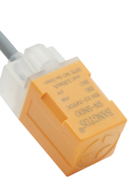 邦拓斯电感式接近关三线NNN方形限位金属感应传感器NNDO