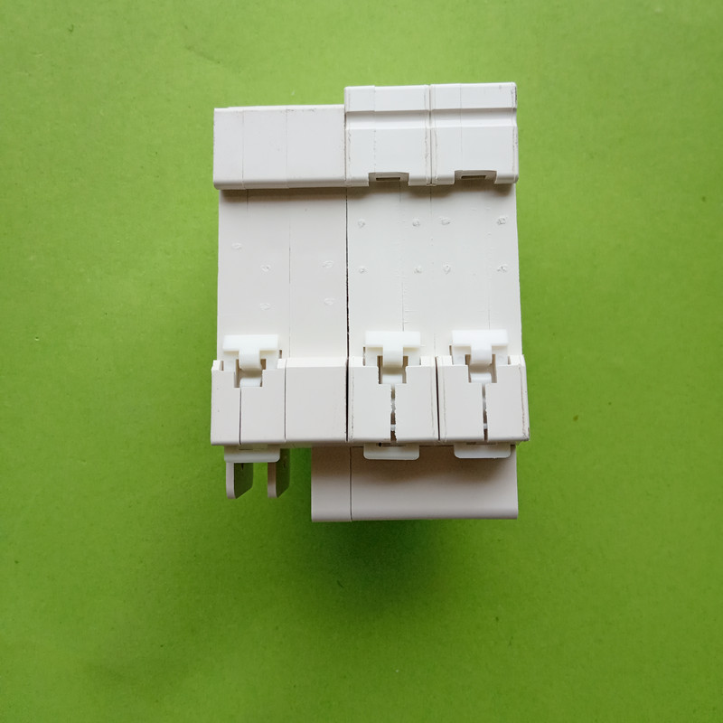 家用漏电保护器2P2关总闸电路闸刀 过载短路漏电跳闸保护