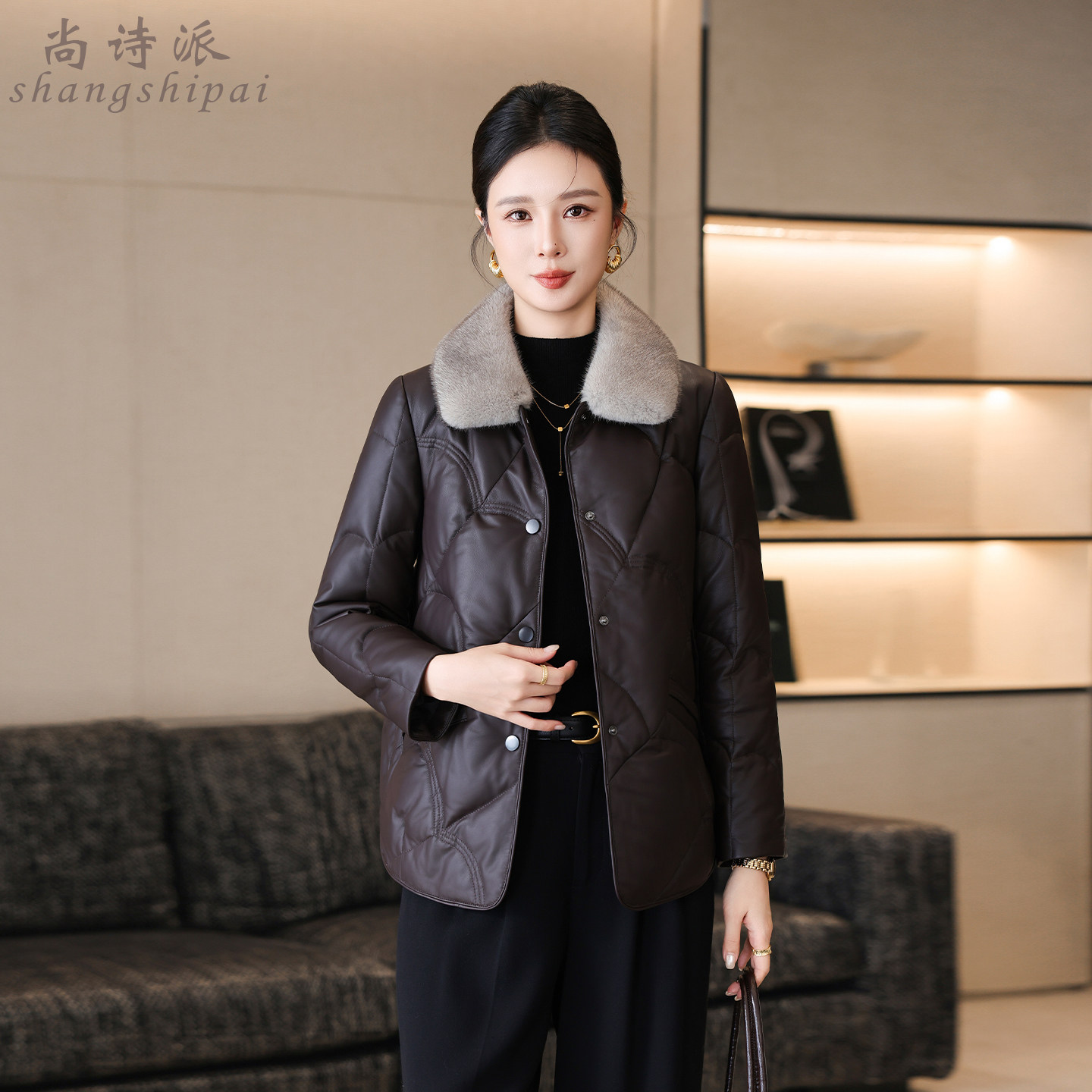 海宁真皮水貂领可拆羽绒服妈妈款
