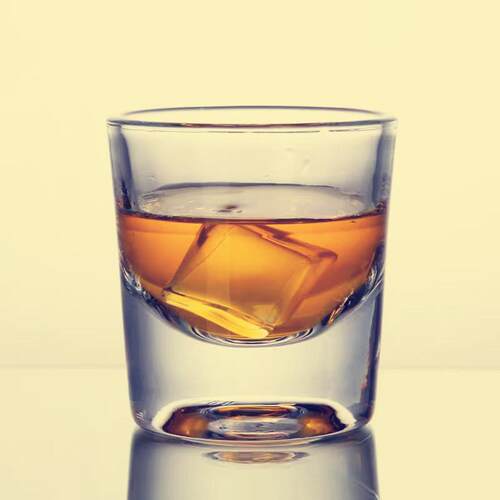 玻璃小酒杯二两半啤酒100ml白酒杯高级感2两三两150毫升个人专用