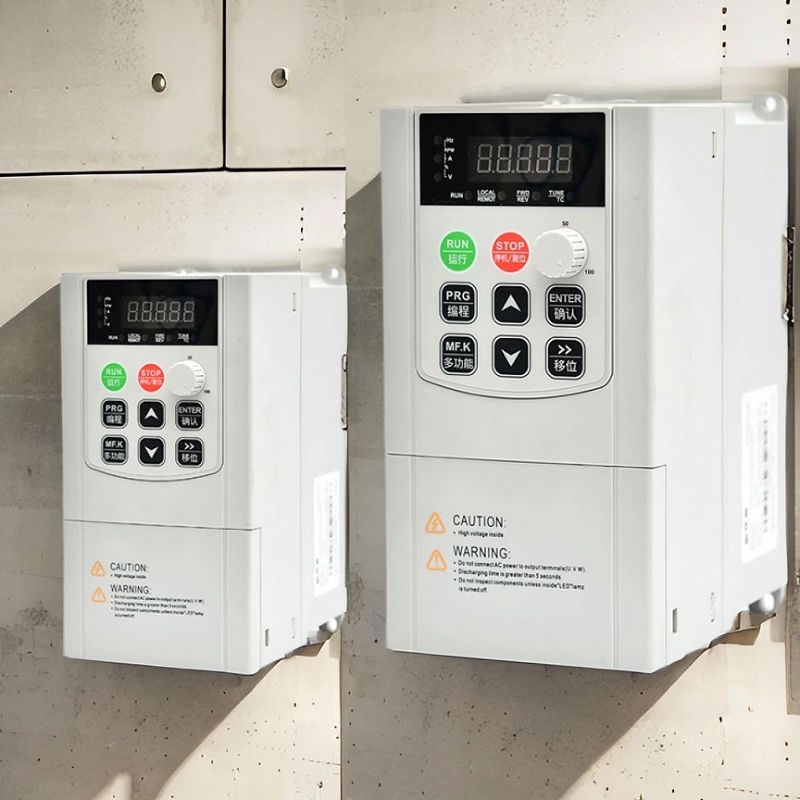 单相220V调速器三相变频器380V2.2/3/4/5.5/7.5/11/2W2KW通风机水