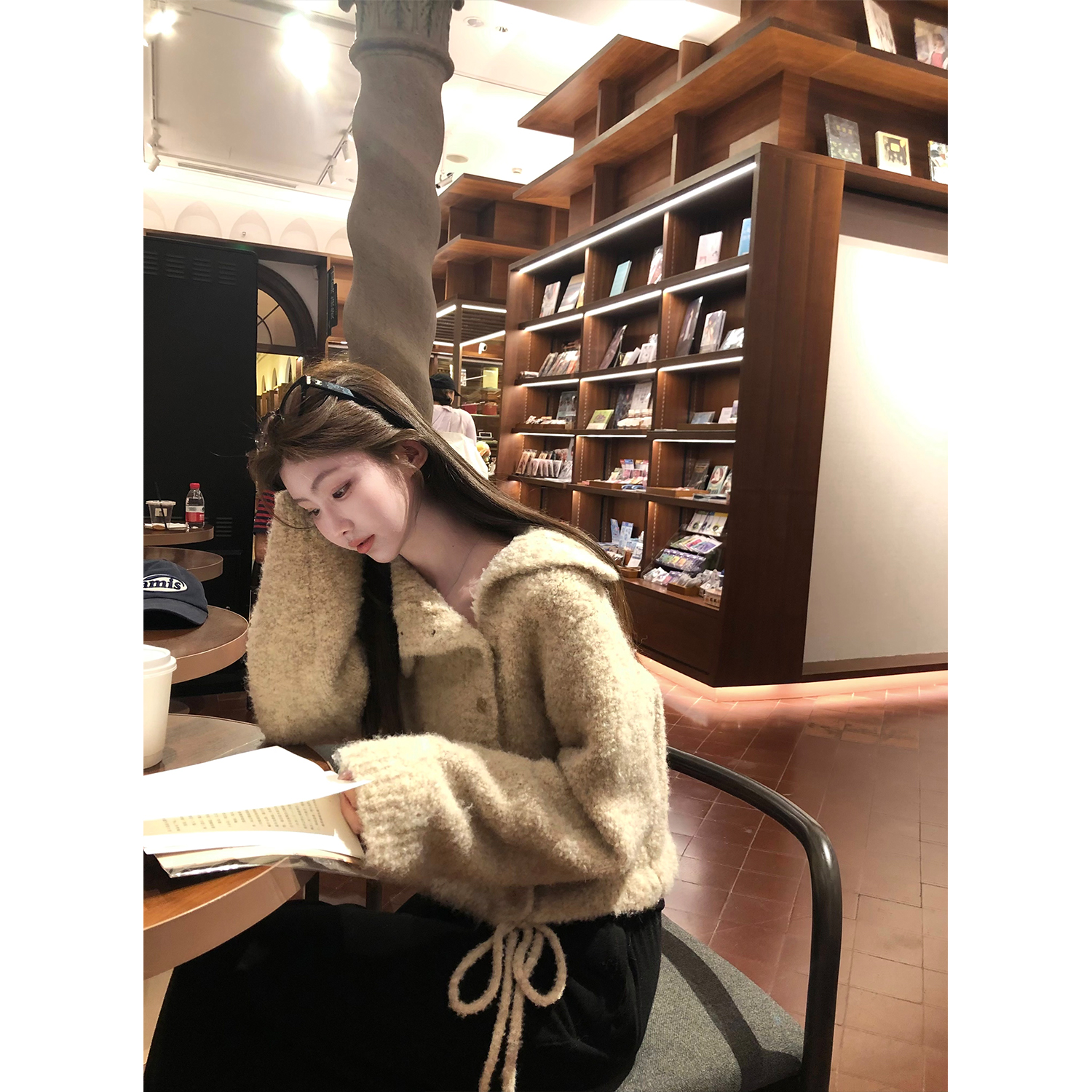 jijilulu积极璐 燕麦甜茶 绵羊毛短款毛织上衣设计感百搭系带开衫