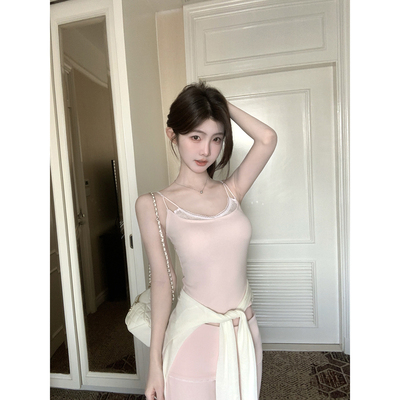 jijilulu积极璐 纯欲担当 嫩粉色修身U领吊带背心显瘦收腰休闲裤