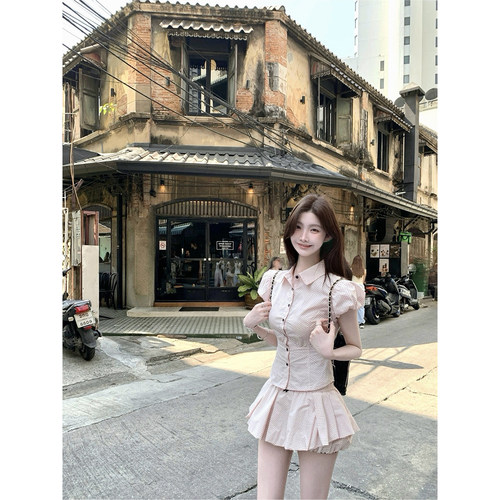 jijilulu积极璐 蜜桃啵啵 波点短袖公主修身衬衫短款收腰显瘦开衫