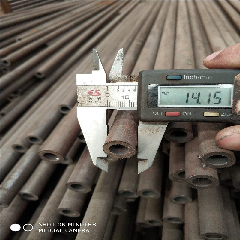 小口径精密无缝钢管内外径    2mm圆管空心铁管零切