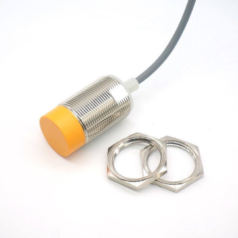 M邦拓斯接近关三线NN常DC2金属限位感应传感器5NO