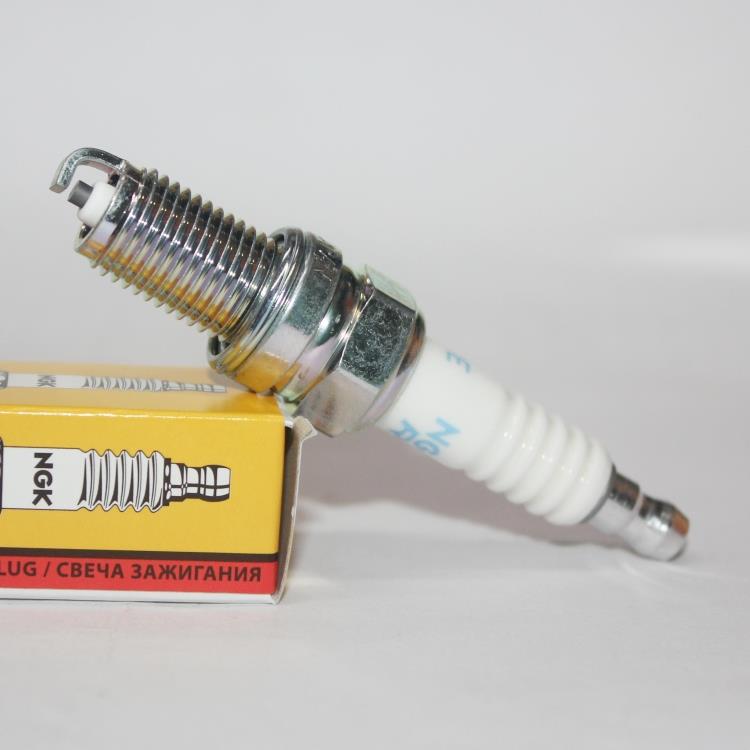 电阻NGK火花塞DCPR7E适用于铁马400沙都流浪者D7EA  DCPR6E