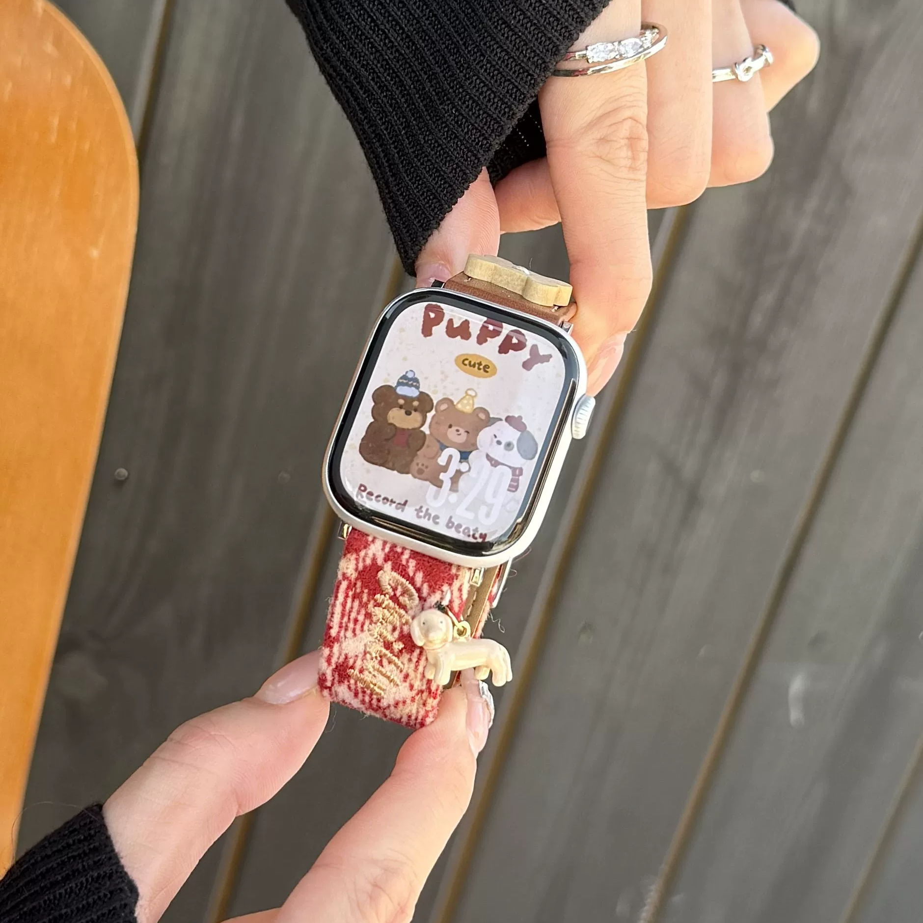 圣诞新年红韩系格纹皮表带新款女