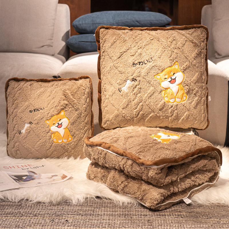 抱枕被子两用毯子二合一办公室午睡枕头汽车沙发靠枕折叠加厚冬季