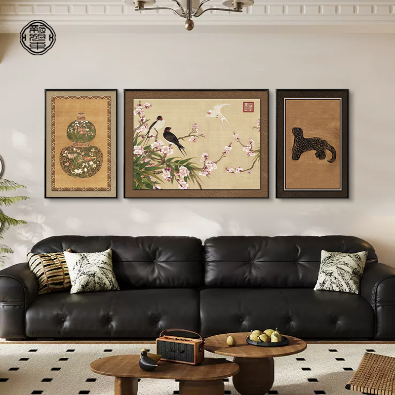 中古风客厅装饰画高级感新中式大气沙发背景墙挂画Y复古三联壁画图片