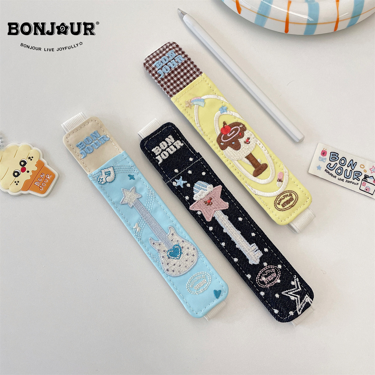 Bonjour 原创少女心卡通迷你绑带笔袋学生ipad手写笔收纳包