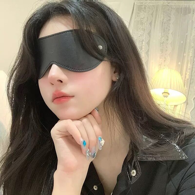 眼罩情趣性感黑色遮光蒙眼女友情调拍照道具铆钉皮革睡眠情侣眼罩
