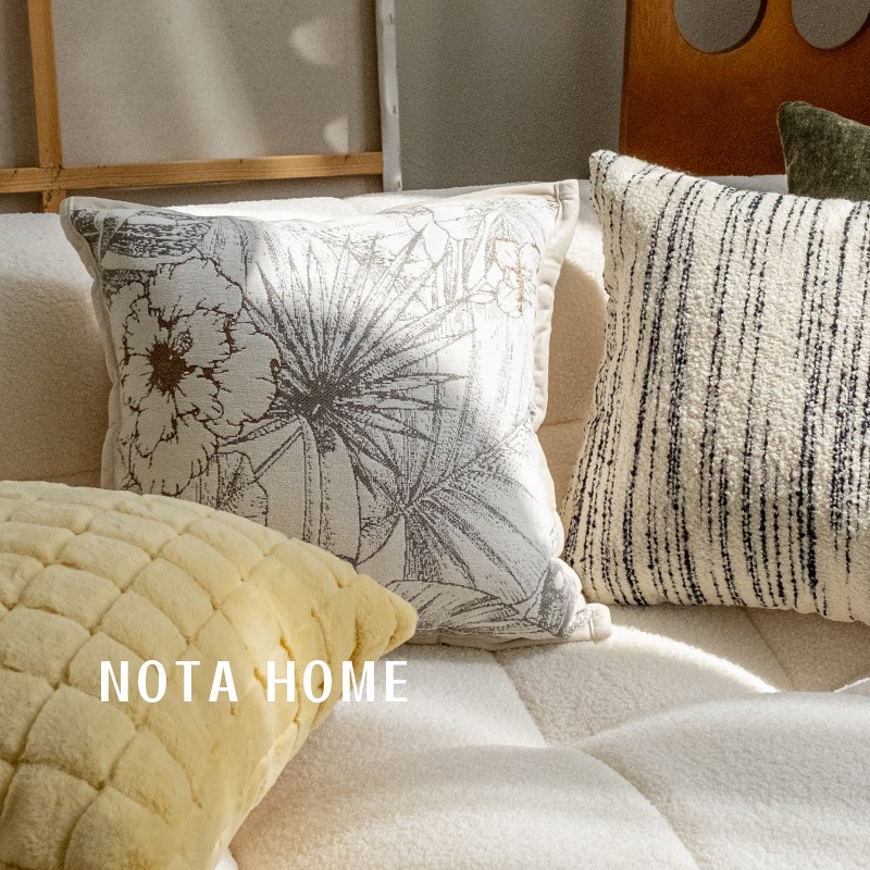 现代简约毛绒抱枕纯色靠垫方形靠枕客厅沙发抱枕套飘窗腰枕含枕芯