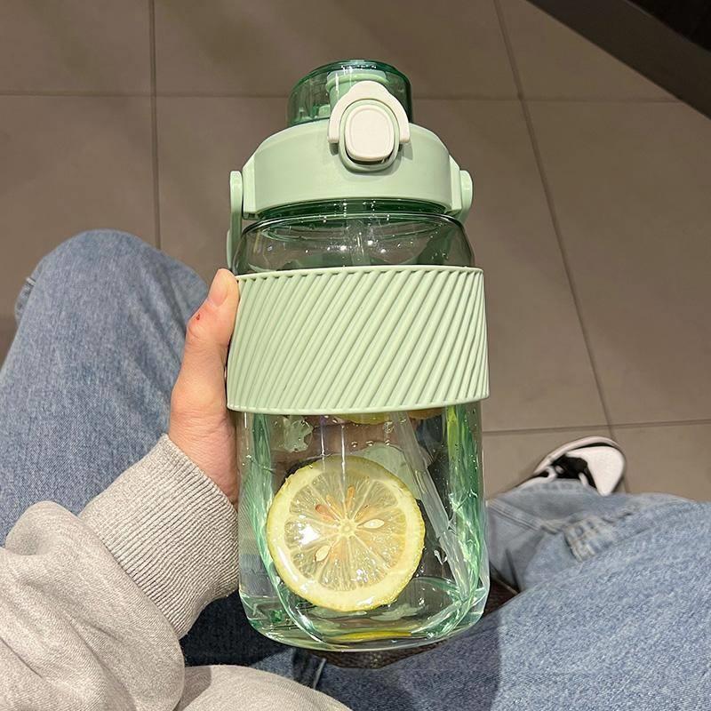 学生水杯大容量i女水壶女生喝水杯子健身运动水瓶太空杯夏天吸管