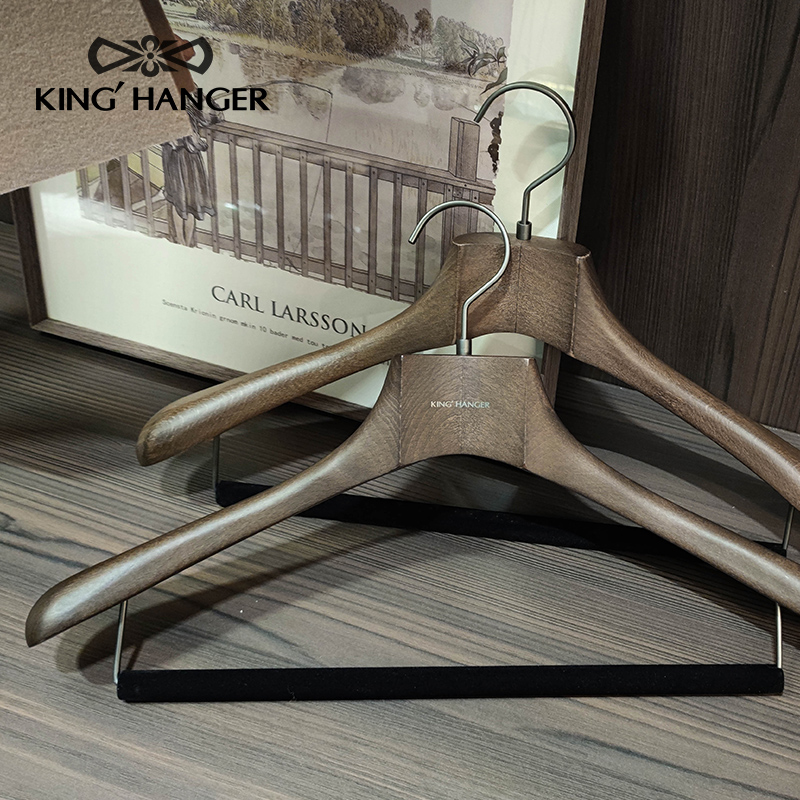 金领结高端实木衣架轻奢高级木质衣挂衣柜衣帽间专用高档木衣架