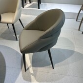 新款 餐椅酒店休闲咖啡椅白色超纤皮质钢架现代样板房