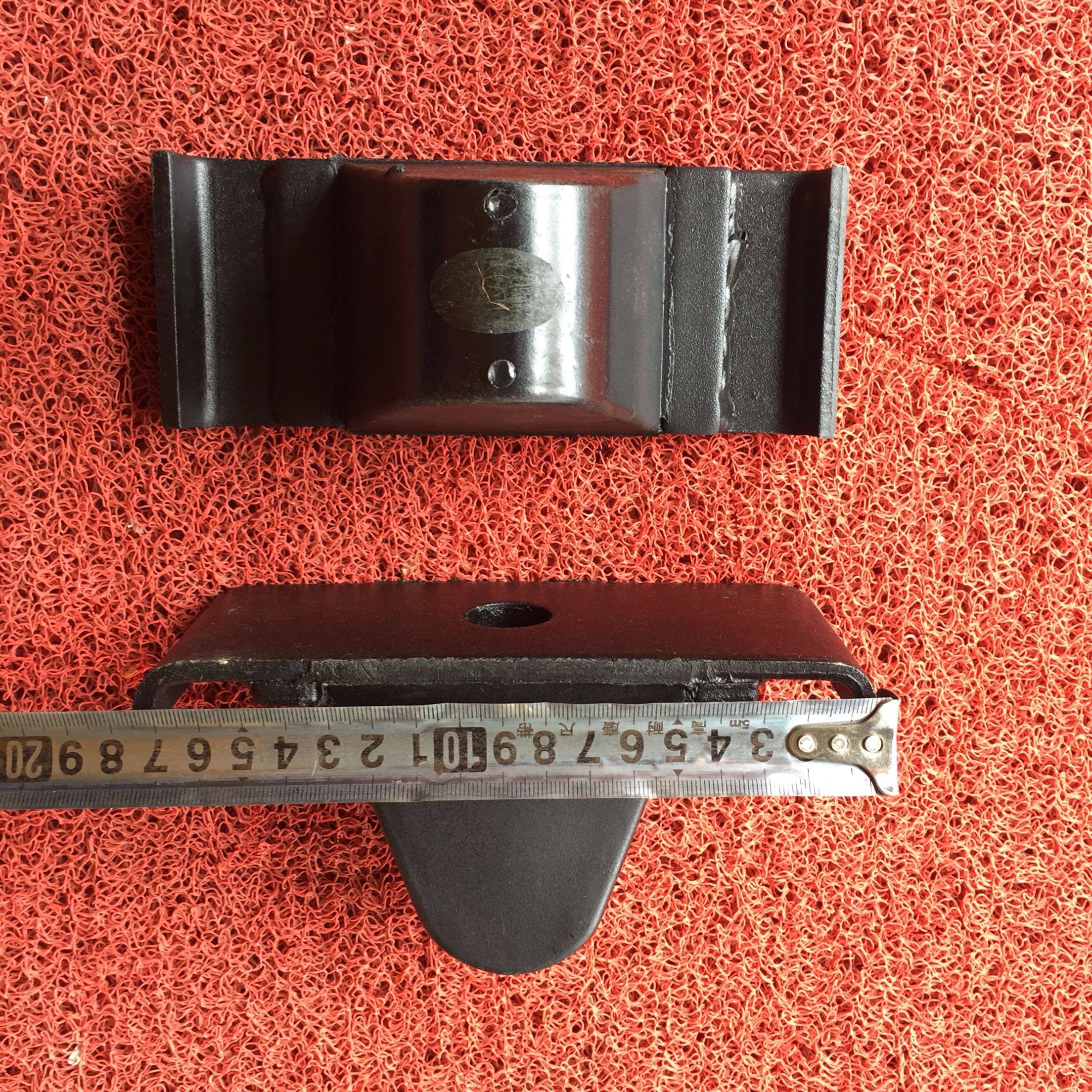 原厂福达福龙大四缸车前钢担限位铁 钢板限位胶限位板,农机/农具/农膜,农机配件,淘宝优惠券,粉丝福利购,淘宝优惠卷