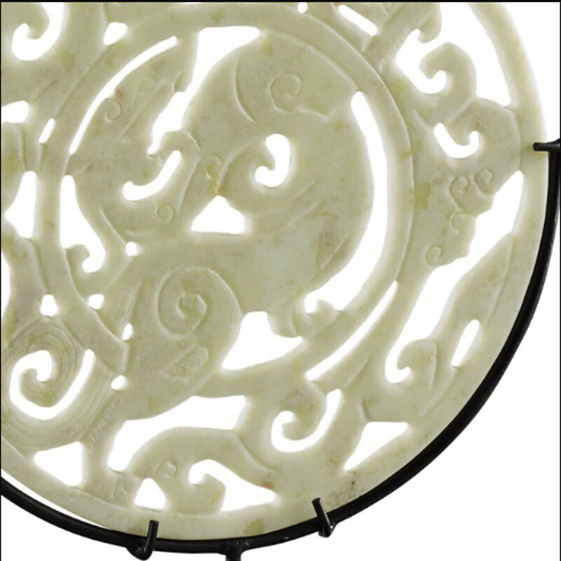 新家居酒店样板间玄关软装镂空雕刻白色玉片玉璧