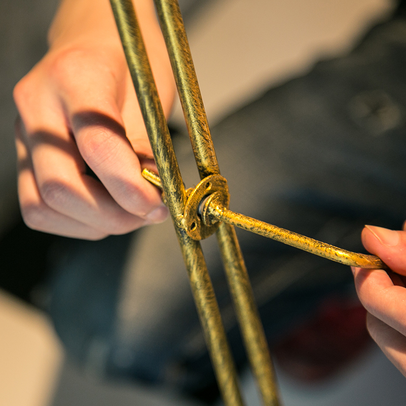 欧式铁艺油画架子相框架落地支架展示架 海报架照片托架婚庆画架