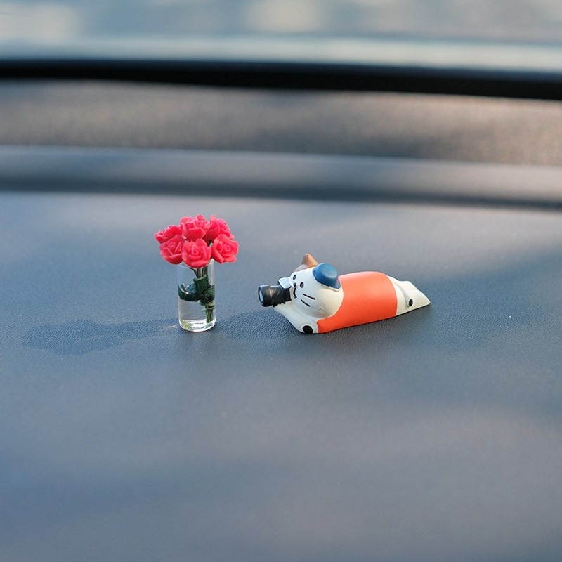 治愈系迷你汽车屏幕小摆件车载中控台显J示屏车内可爱卡通装饰品