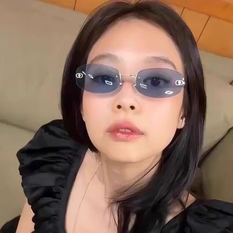 jennie同款冰蓝色无框墨镜2025夏季新款感辣妹风y2k太阳眼镜