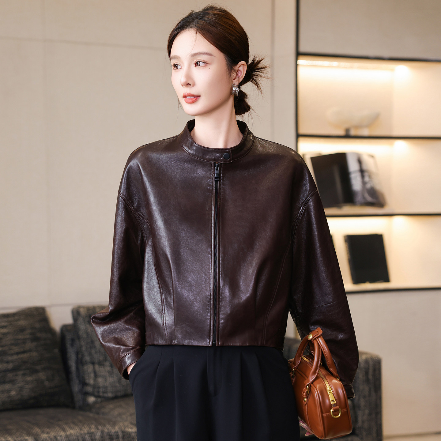 真皮皮衣女短款立领绵羊皮夹克外套小个子高级感咖啡色休闲长袖