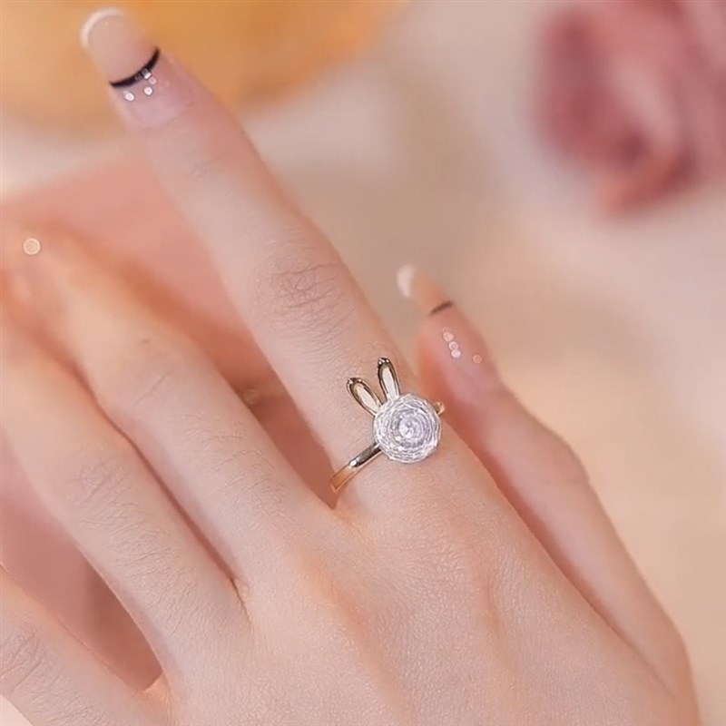 可旋转兔子戒指开口时尚气质白色A耳朵兔年新款卡哇伊戒指可爱女