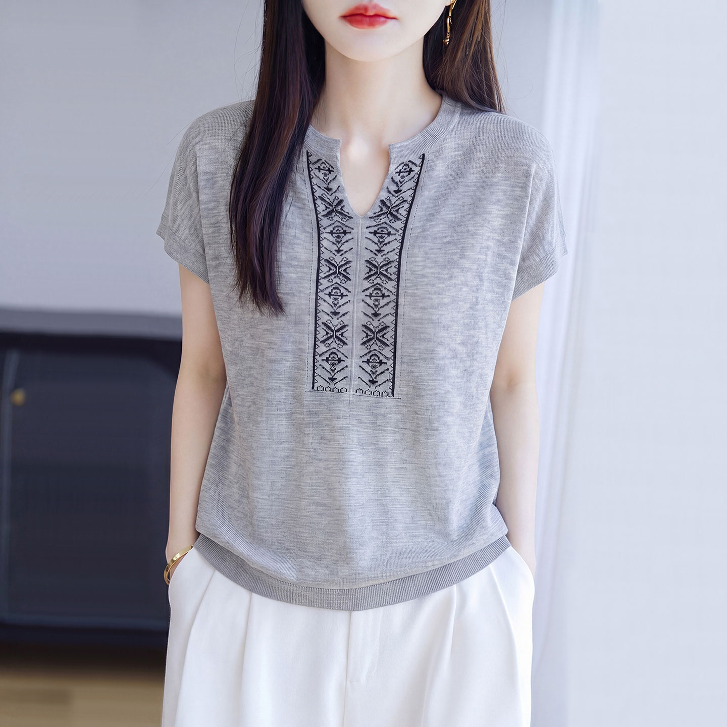 V领桑蚕丝短袖t恤上衣女