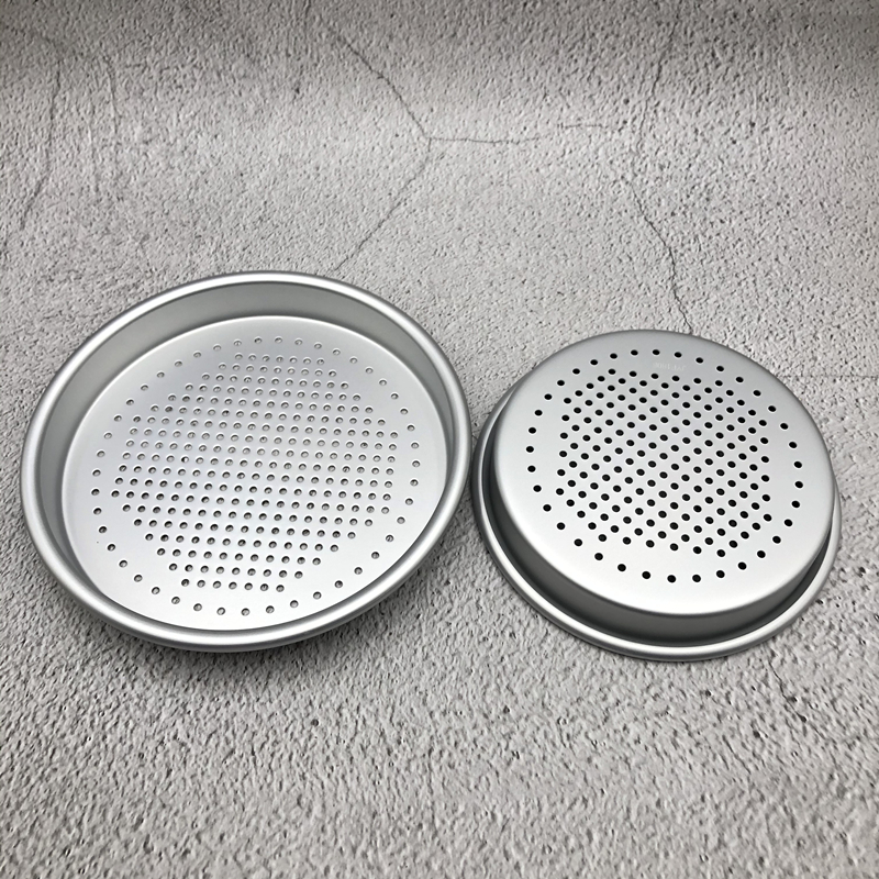 铝合金冲孔披萨烤盘簸箕加厚烘焙多功能烤箱专用烤网蒸Z糕浅盘模