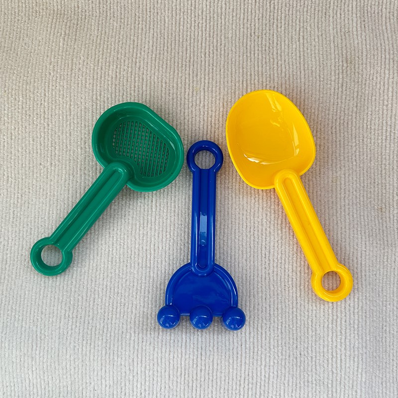 加厚儿童沙滩玩具玩沙挖沙工具小铲子耙子决明子宝宝戏水海边沙池