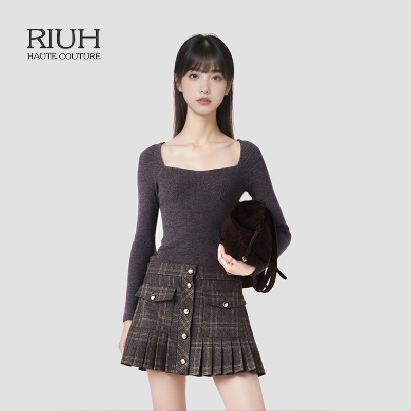 RIUH精致时尚方领螺纹修身针织衫25秋冬