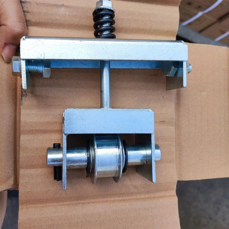 玛斯特工业门机轨道端配件轨A道导向轮滑轮西赛德提升门配件