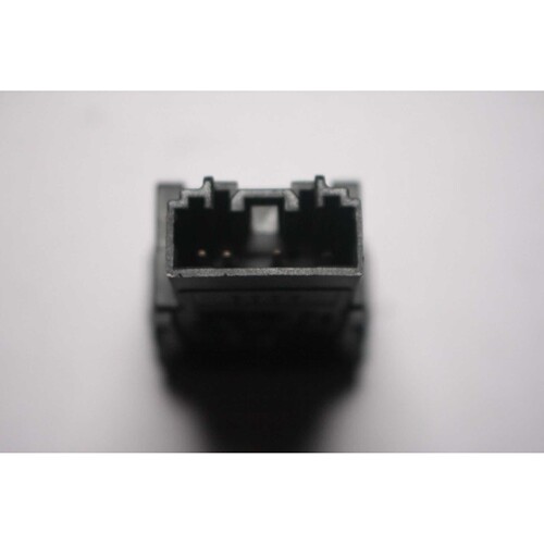 HA00-66-4G0M1适用于马自达H1/7185开关(尾盖)