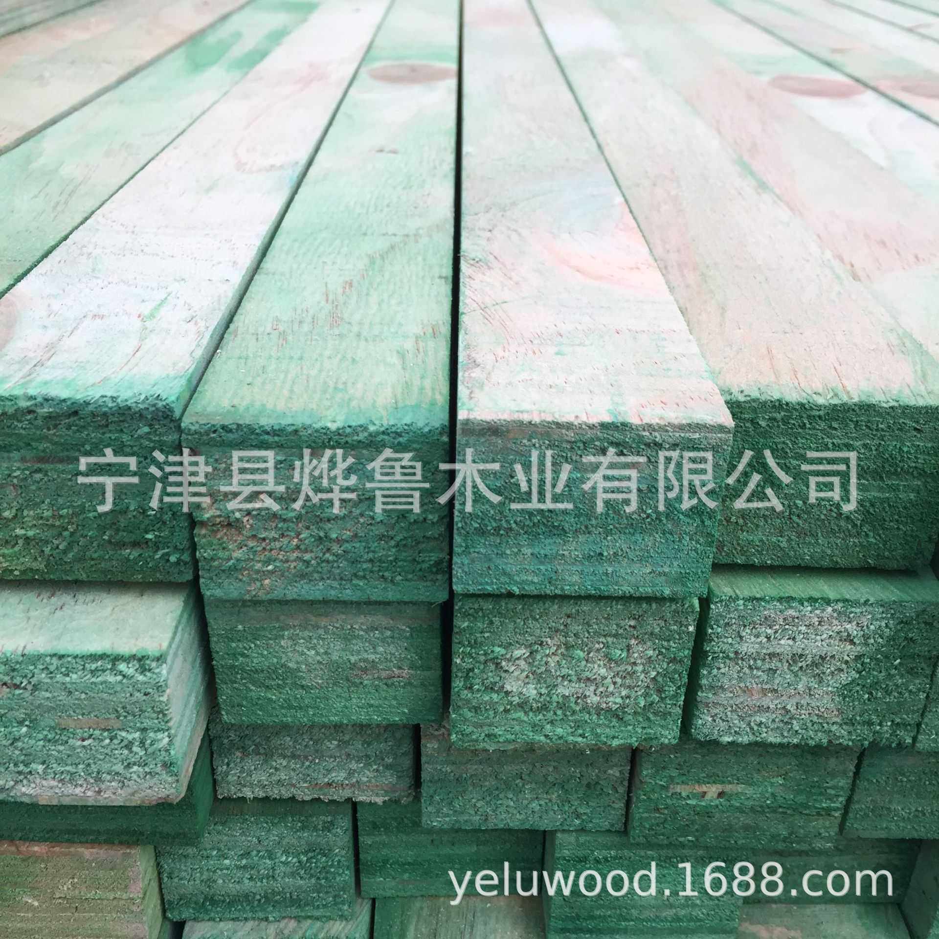 地板龙骨免熏蒸木方 落叶松龙骨木材木龙骨木条 运动木地板木龙骨