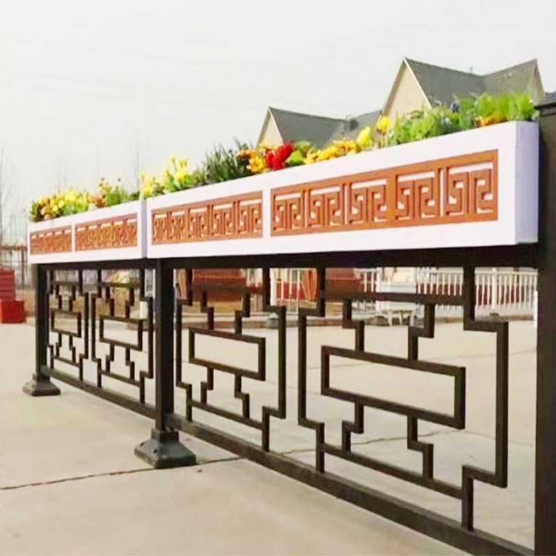 道路护栏隔离栏锌钢护栏公路马路围栏热镀锌护栏防撞交通隔离护栏