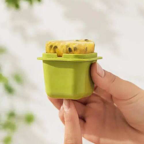 Big Ice Tray Mold with Lid Square Ice Cube Maker For Whiskey