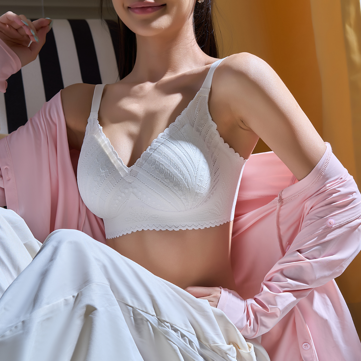 UNICORNHORNS蕾丝固定杯内衣