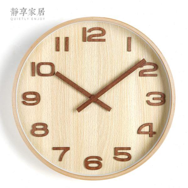 北欧实木挂钟卧室客厅简约原木质时尚现代挂表时钟超大号静音创意