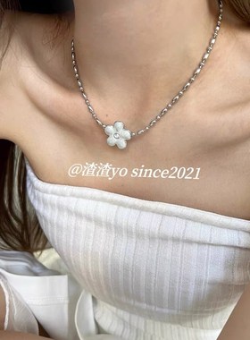 渣渣Yo韩系滴釉小花朵甜美设计感镶钻米粒圆珠串珠项链小众锁骨链