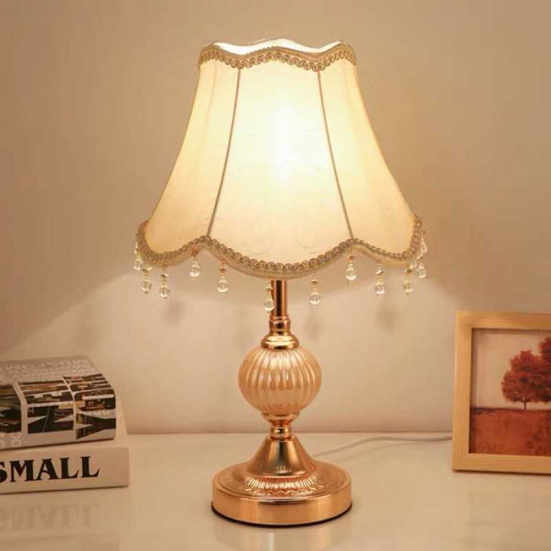 欧式简约LED书房客厅卧室床头灯时尚水晶创意装饰节能台灯调光琉