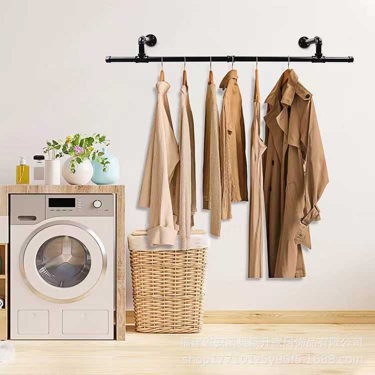 跨境工业风管道金属衣帽架上墙服装杆水管服装展示架浴室衣架