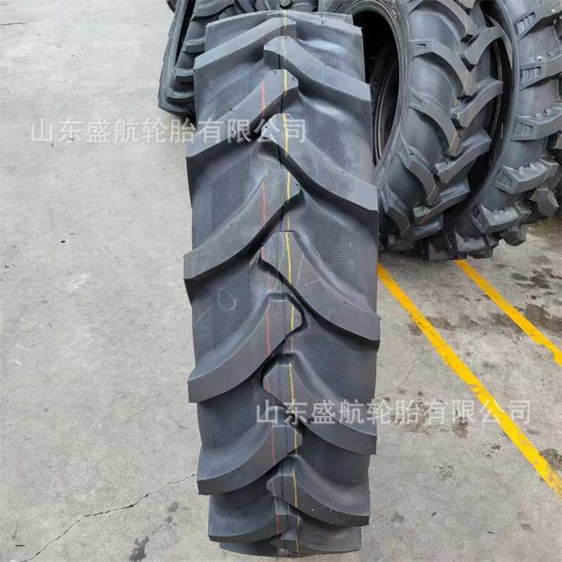 拖拉机R-1人字花纹轮胎12.4-28耐磨防滑农用车专用轮胎12.4-28