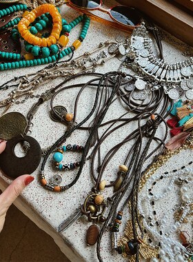 冯老板 复古废土风做旧饰品美拉德穿搭搭配蝴蝶多层项链耳环配饰