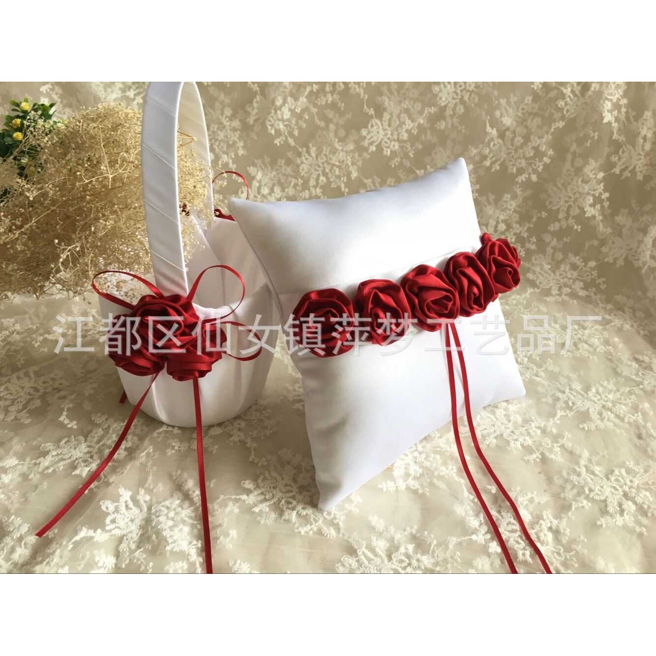 厂家 白色简约贡缎  红色贡缎花朵 西式婚礼戒枕+花篮套装