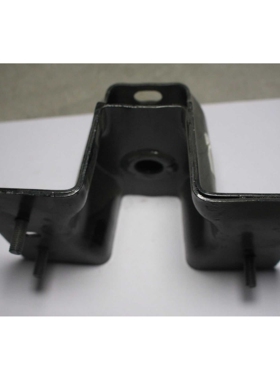 FE12-50-080M1适用于马自达FML 117134前杠支架 R 铁