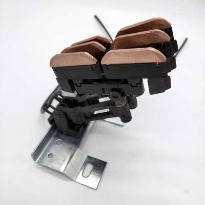 Automatic mechanical arm combined power supply device brush