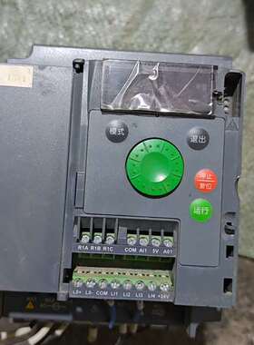 议价施耐德变频器ATV310HU22N4A.   2.2KW.