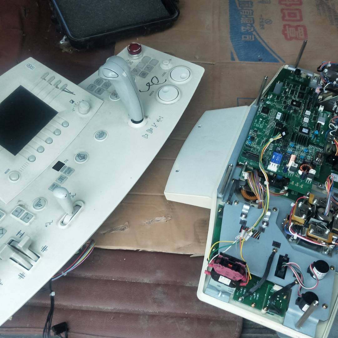 【议价】岛津 仪器 控制台 实物图